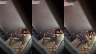 दीदीला बॉयफ्रेंडसोबत व्हिडिओ कॉलवर हस्तमैथुन करतांना पाहिले