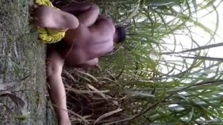 Newlywed bhabhi fucked in sugarcane farm