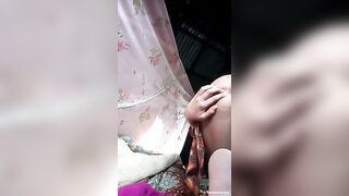 Marathi village girl fucks her choot with brinjal