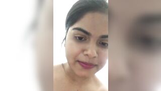 Hot Marathi bhabhi strips and plays with her pussy