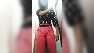 20 years old Mumbai girl shows hairy pussy