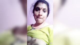 Big boobs milking by desi marathi mom
